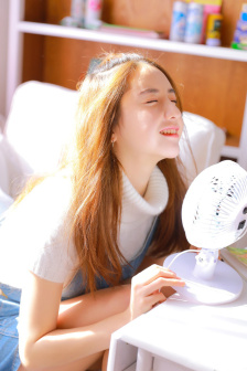 韩国三级女教师学生2